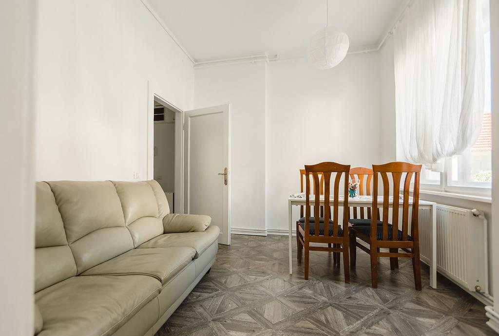 M&F Apartment Брашов Екстер'єр фото