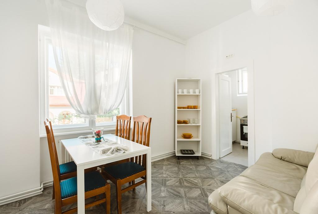 M&F Apartment Брашов Екстер'єр фото